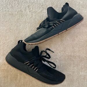 Elegant Black and Tan Women's Sneakers